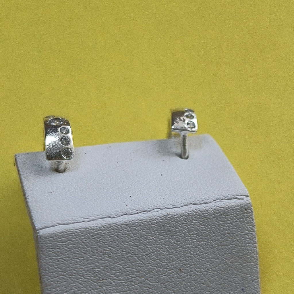 ARRACADAS C/CIRCONIAS PLATA .925 2.1 GR (NUEVO)