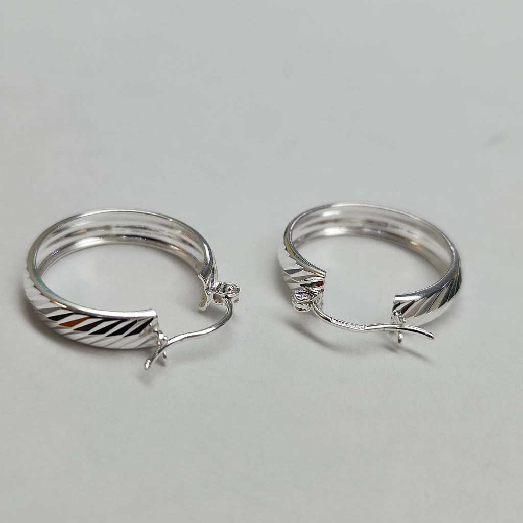 PAR ARRACADAS FACETADAS PLATA .925 2.3 GR (NUEVO)