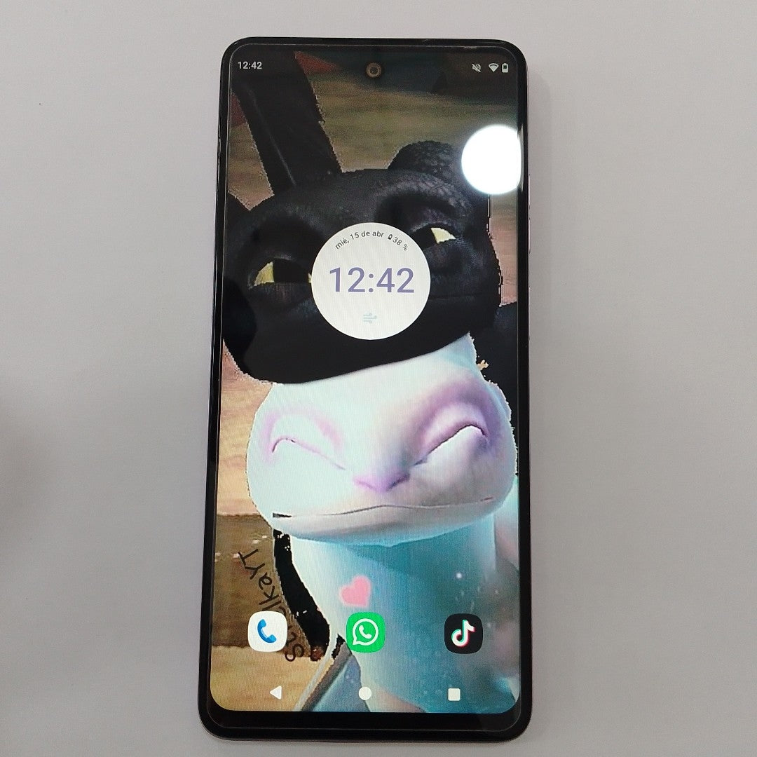 CELULAR MOTOROLA MOTO G24 XT2423-1 (2024) 256 GB 4 GB RAM (SEMINUEVO)