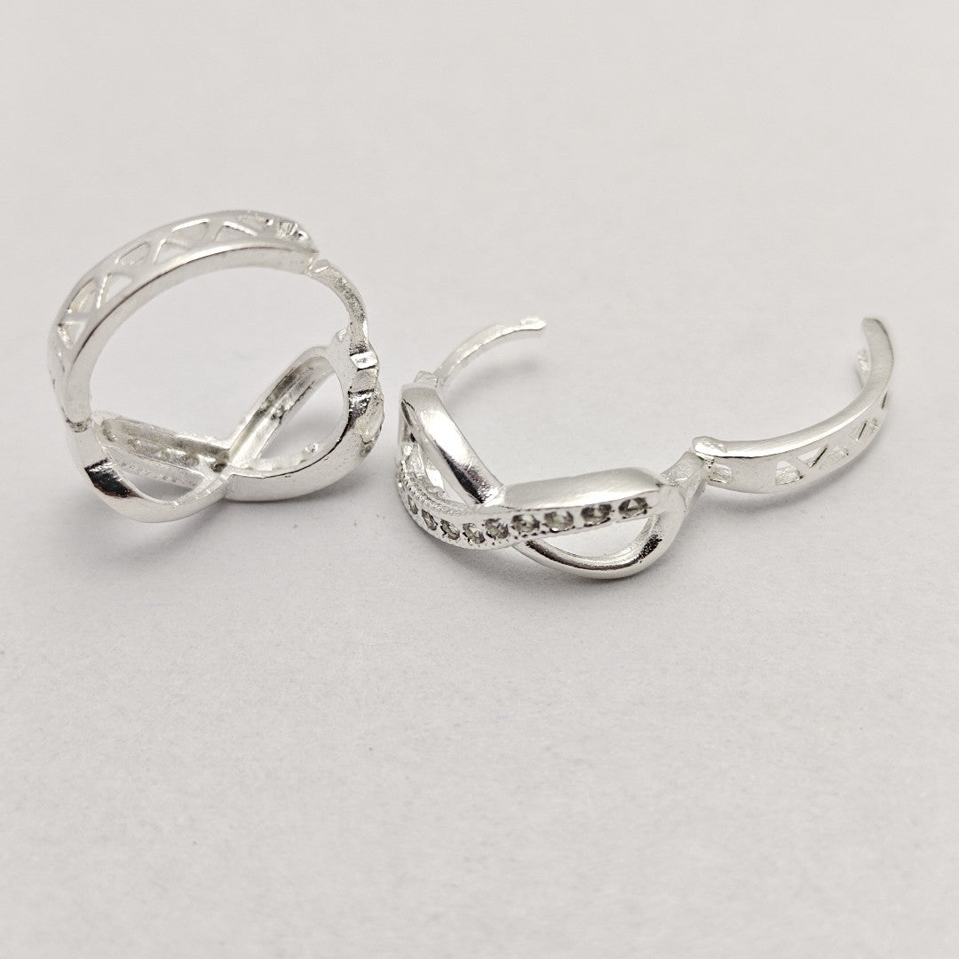 HUGGIES INFINITO CIRCONIAS PLATA .925 2.4 GR (NUEVO)
