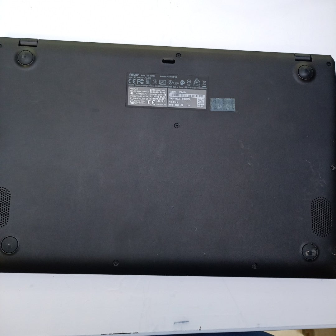 LAPTOP ASUS VIVOBOOK GO 15 E510KA-BR648W (2024) 128 GB SSD 8 GB RAM (SEMINUEVO)