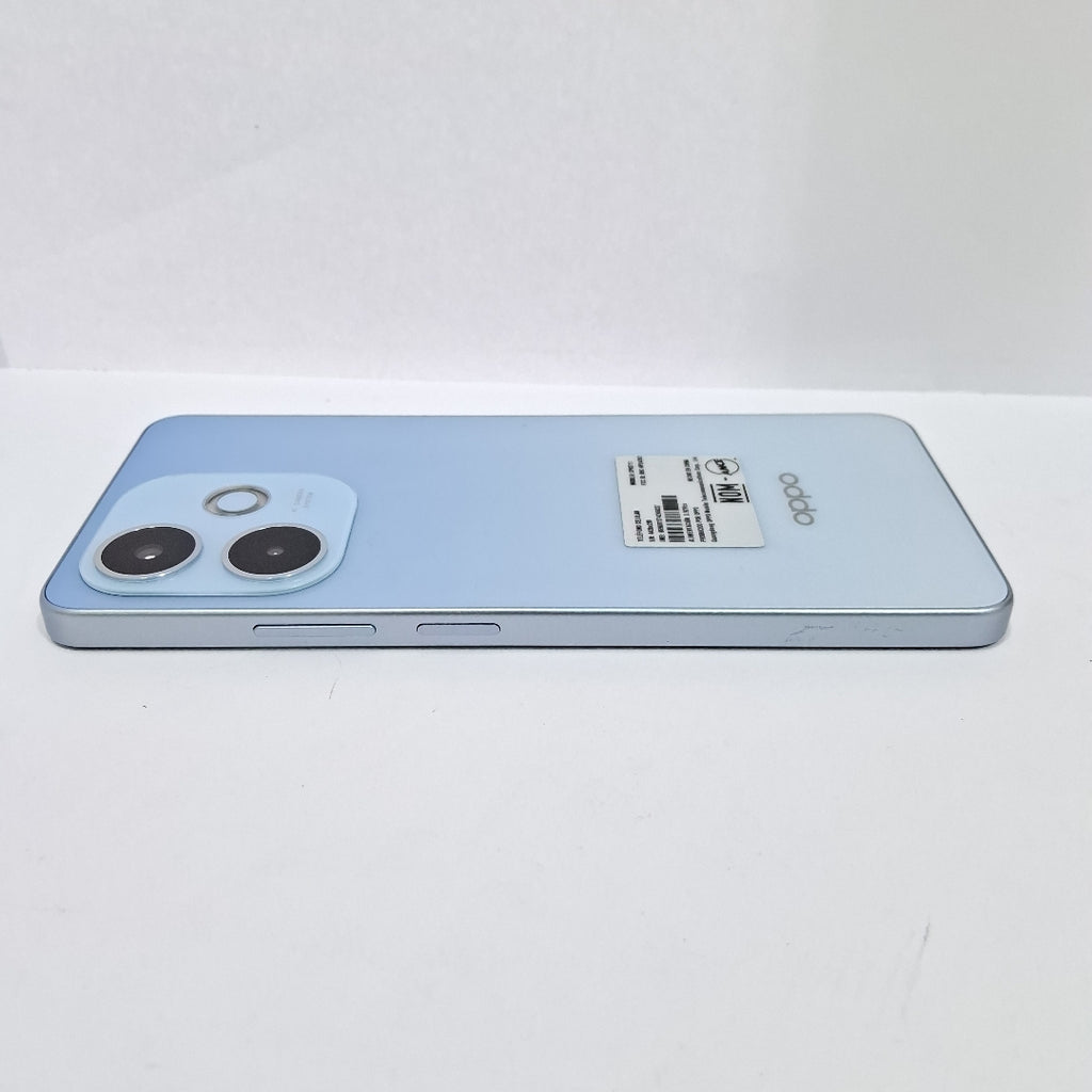 CELULAR OPPO  A5 PRO CPH2711 (2025) 256 GB 8 GB RAM (SEMINUEVO)