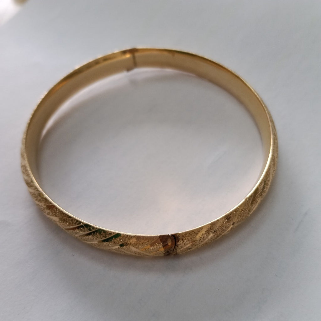 PULSERA RIGIDA ORO 14 K 12 GRMS (SEMINUEVO)