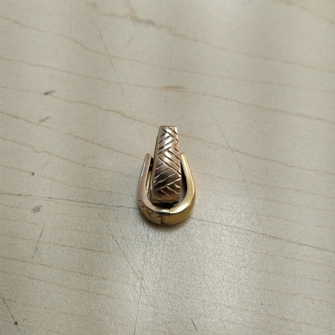 ARRACADAS PAR ORO COMBINADO 14 K 3.4 GRMS (SEMINUEVO)