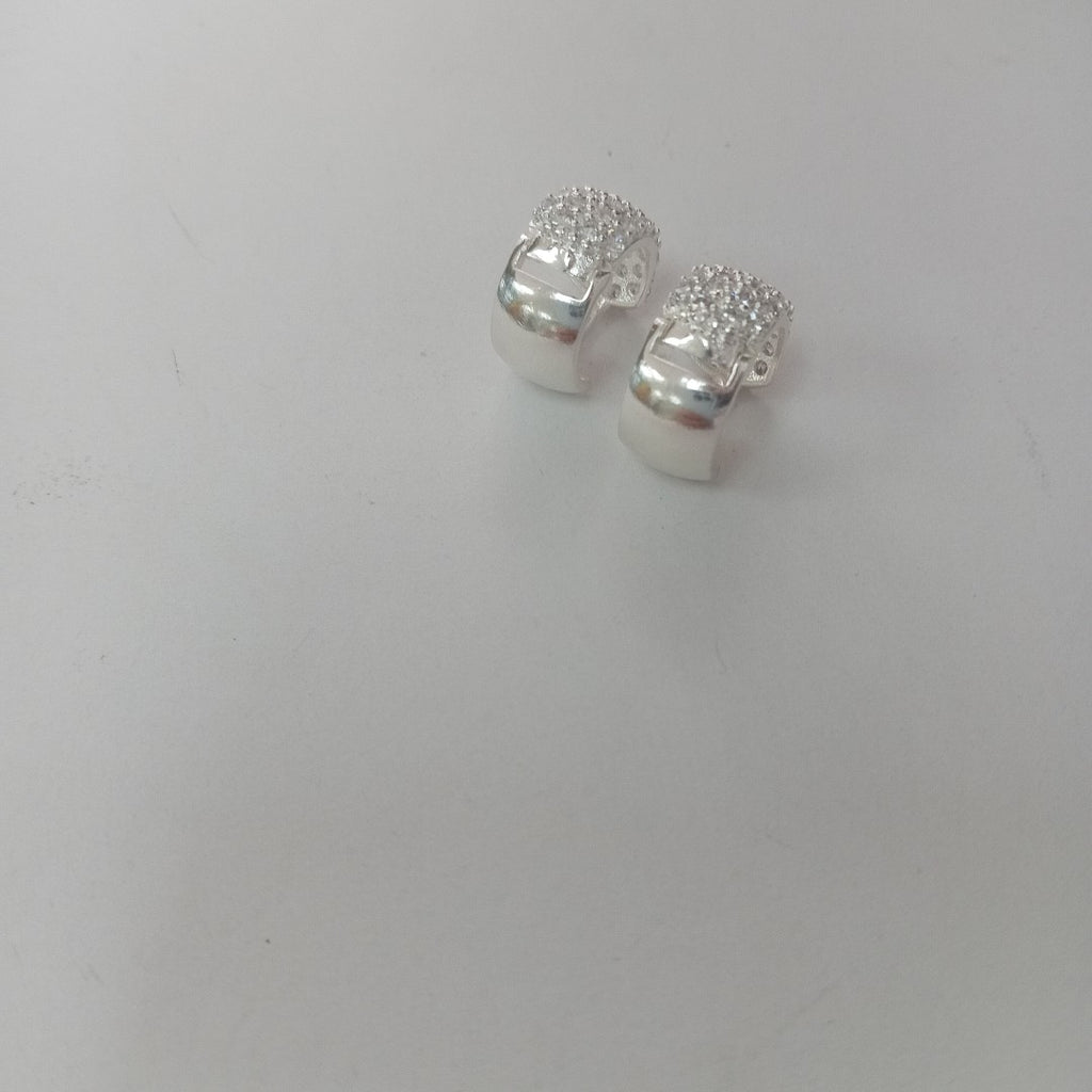 HUGGIES C/CIRCONIAS PLATA .925 5.5 GR (NUEVO)