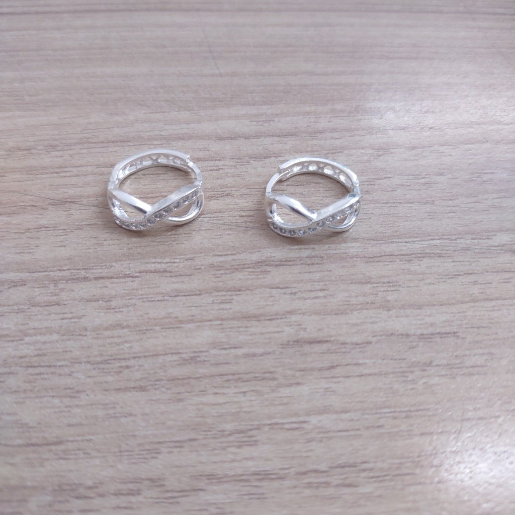 HUGGIES INFINITO CIRCONIAS PLATA .925 2.4 GR (NUEVO)