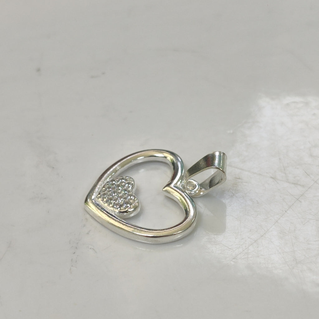 DIJE CORAZON C/CIRCONIAS PLATA .925 2.5 GR (NUEVO)