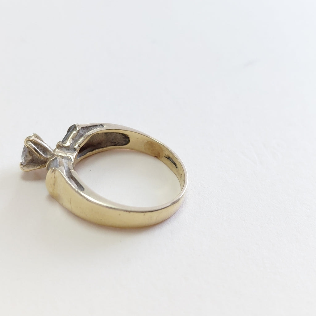 SOLITARIO ORO 14 K 3.6 GRMS (SEMINUEVO)