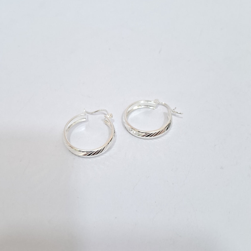 PAR ARRACADAS LABRADAS PLATA .925 2.4 GR (NUEVO)