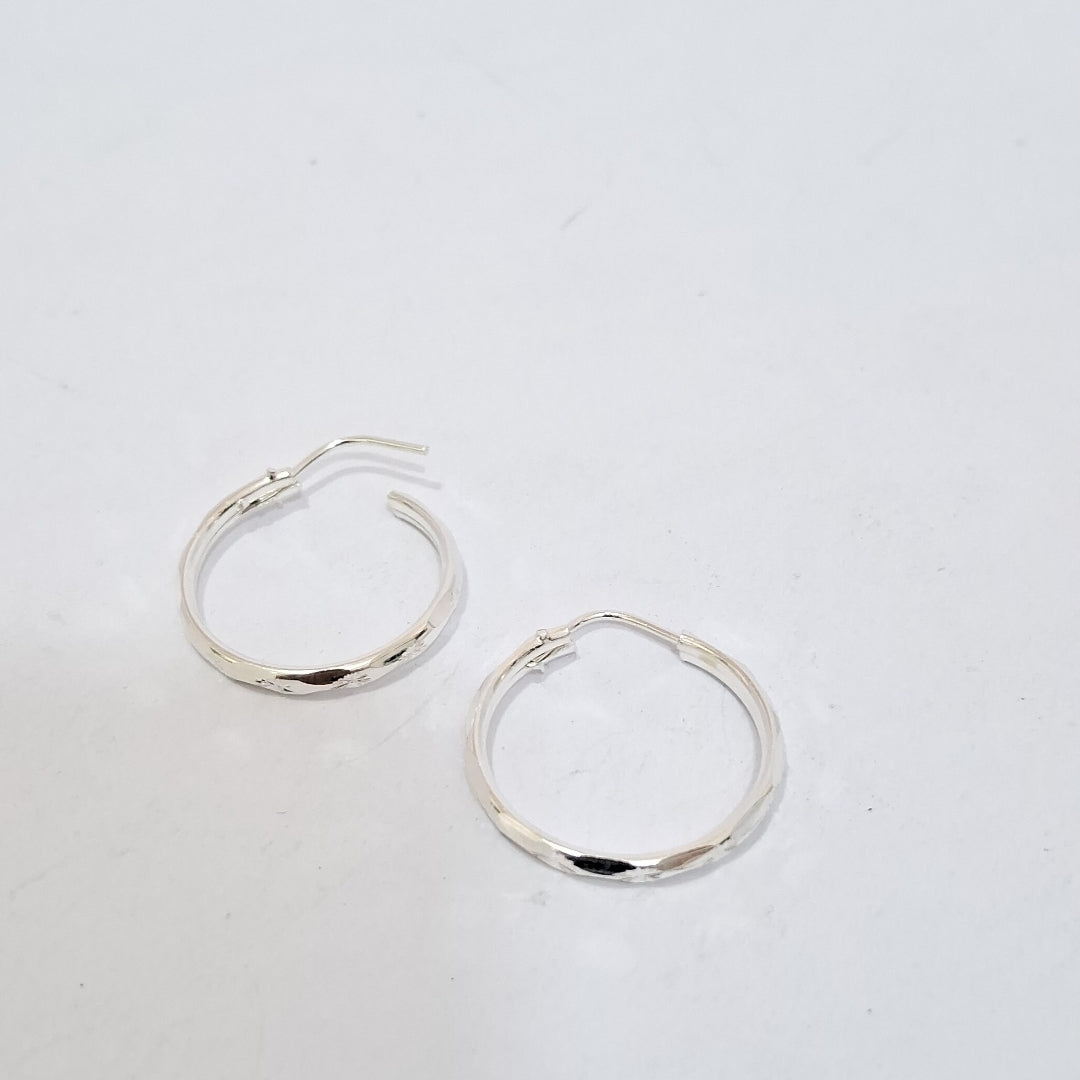 PAR ARRACADAS FACETADA PLATA .925 2.1 GR (NUEVO)
