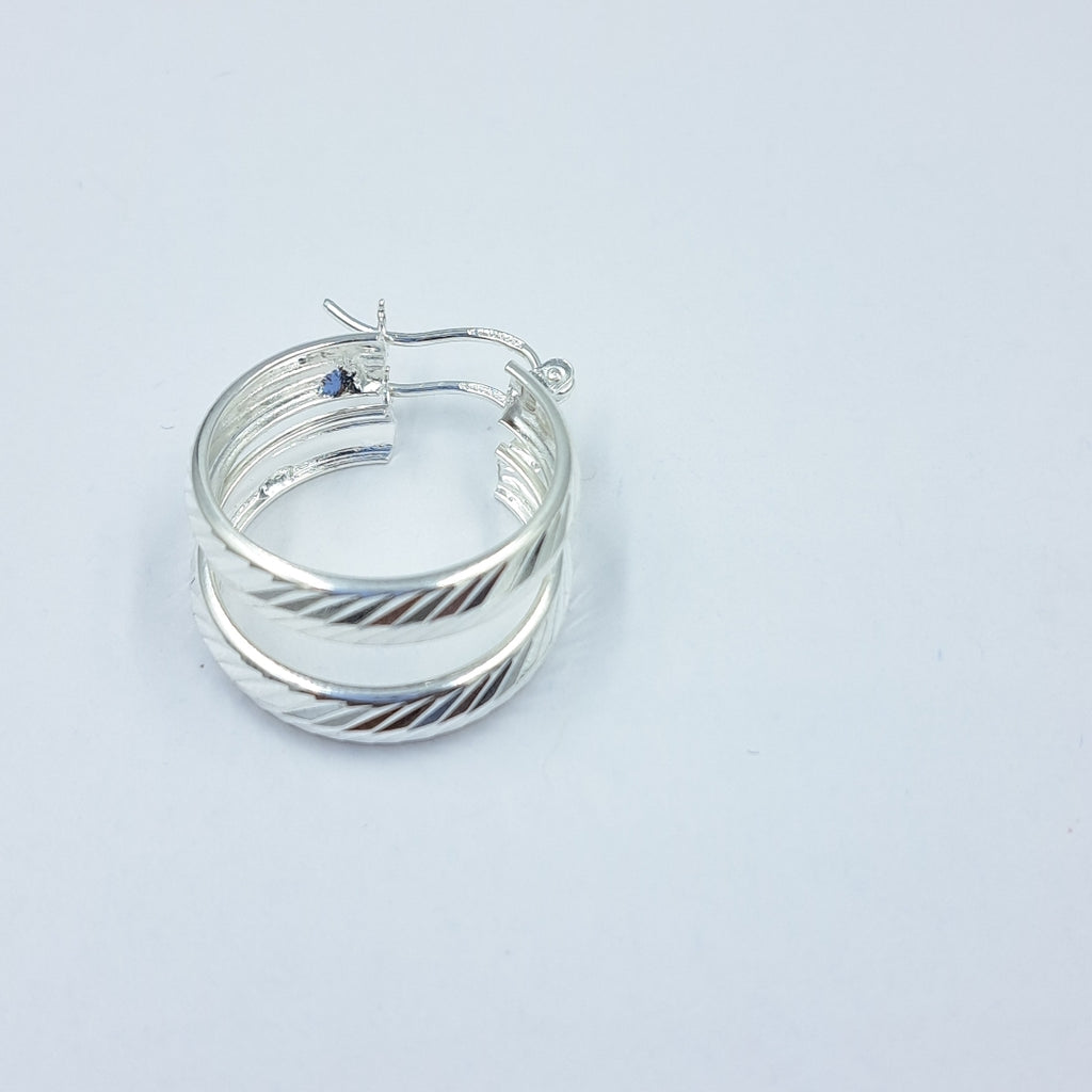 PAR ARRACADAS FACETADAS PLATA .925 2.3 GR (NUEVO)