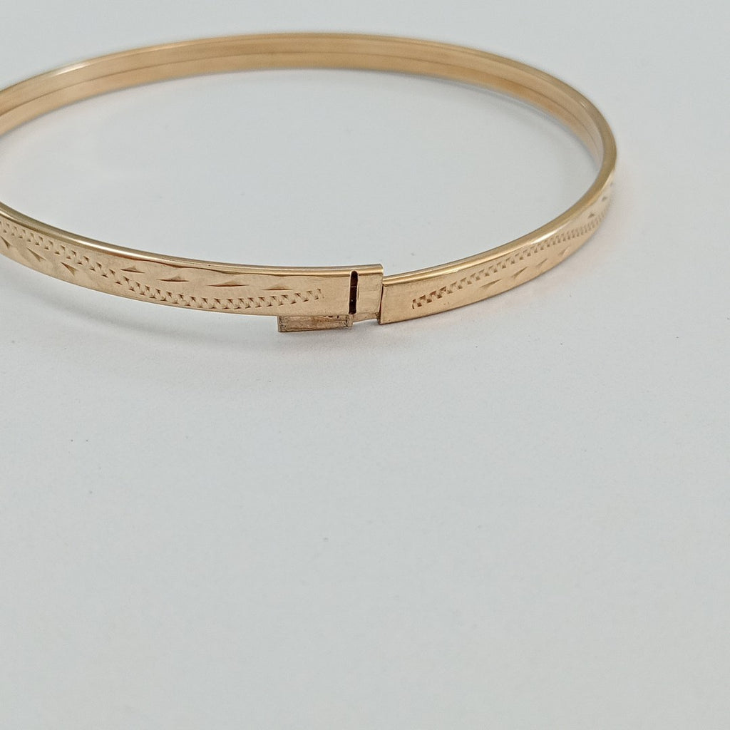 PULSERA RIGIDA ORO 10 K 5.9 GRMS (SEMINUEVO)