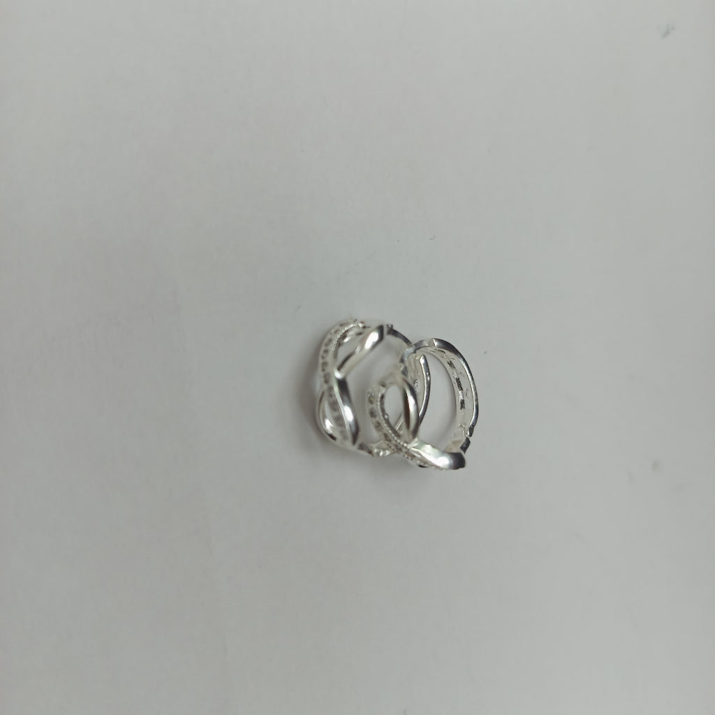HUGGIES INFINITO CIRCONIAS PLATA .925 2.4 GR (NUEVO)