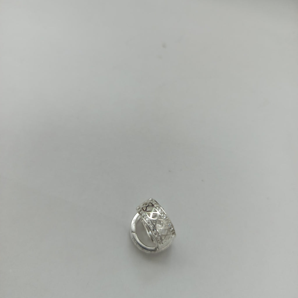 HUGGIES C/CIRCONIAS PLATA .925 2.8 GR (NUEVO)