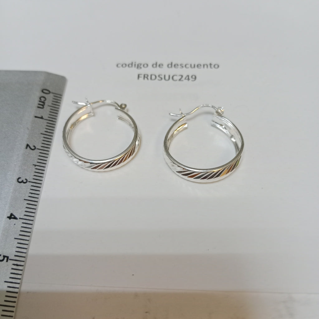 PAR ARRACADAS LABRADAS PLATA .925 2.4 GR (NUEVO)