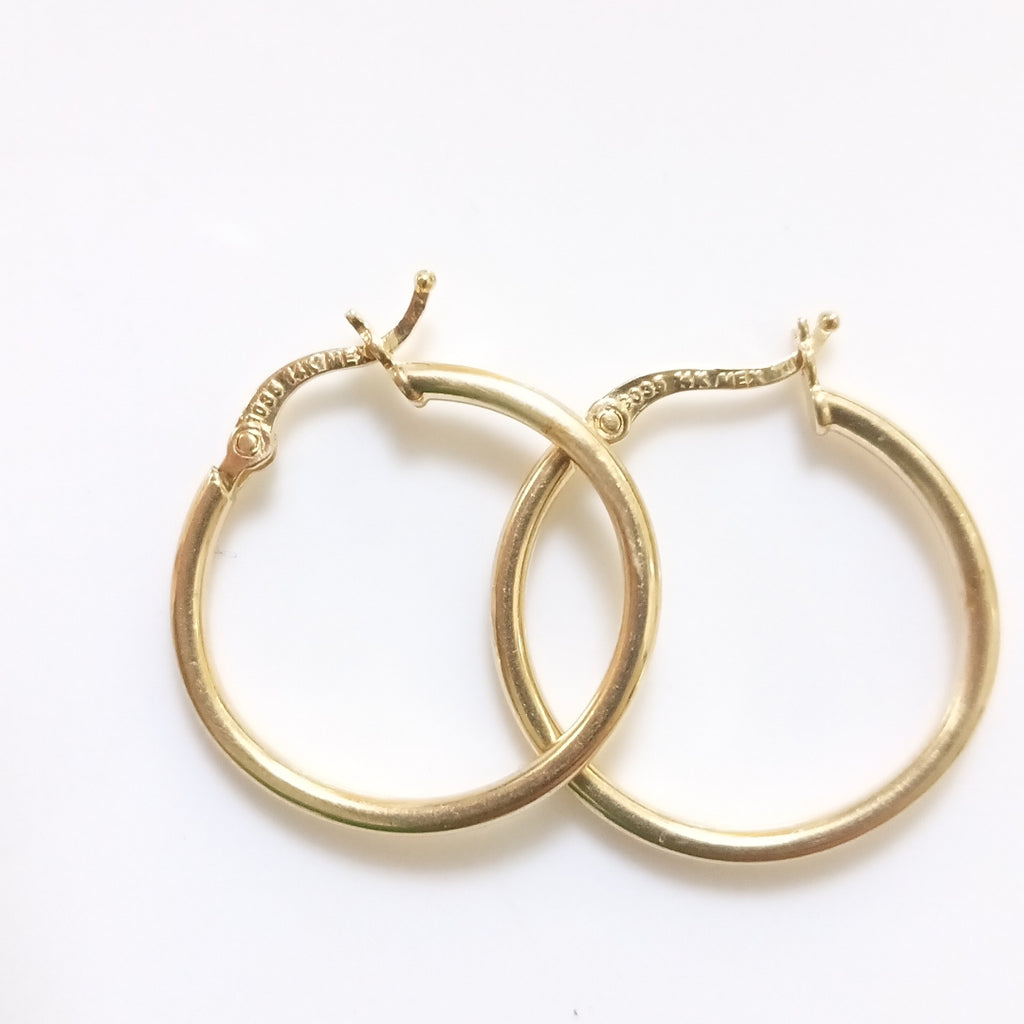 ARRACADAS PAR ORO 14 K 1.6 GRMS (SEMINUEVO)