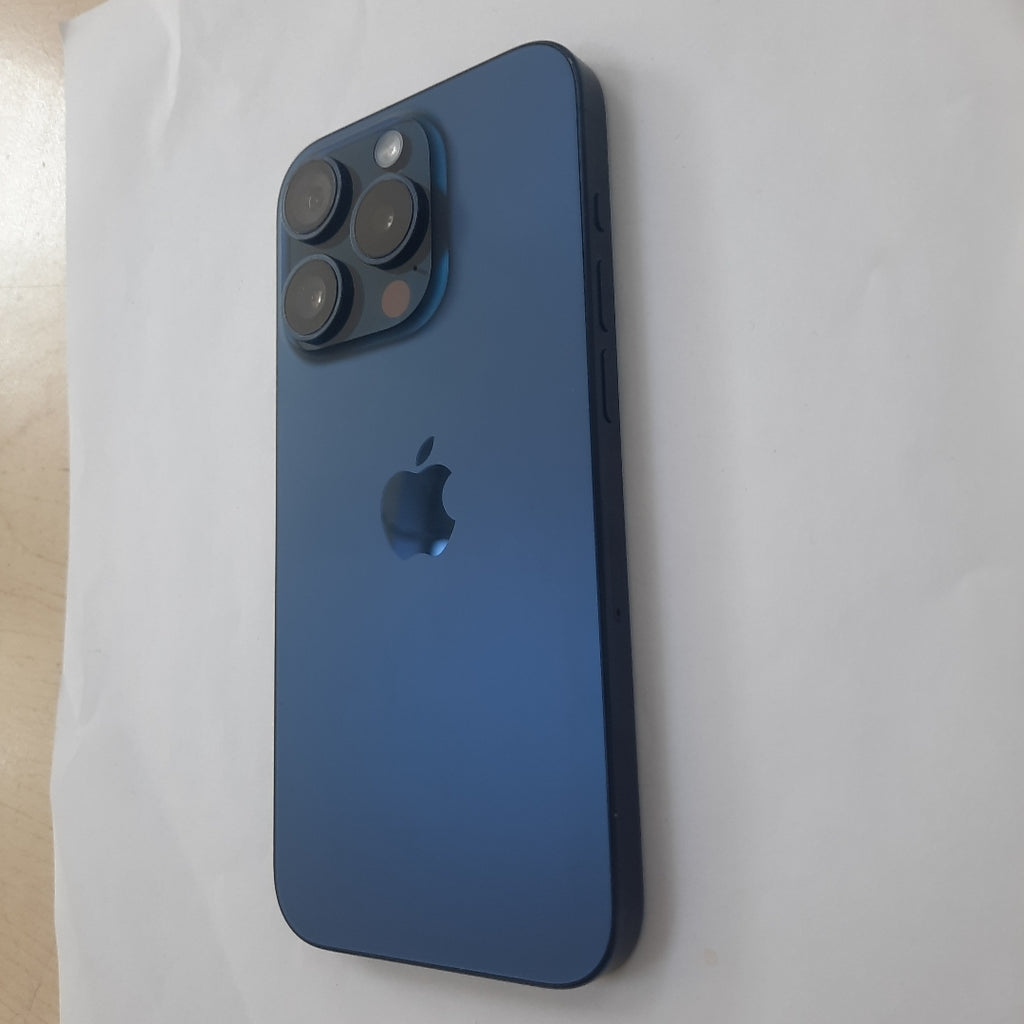 CELULAR APPLE IPHONE 15 PRO A3101 256 GB 8 GB RAM (SEMINUEVO)