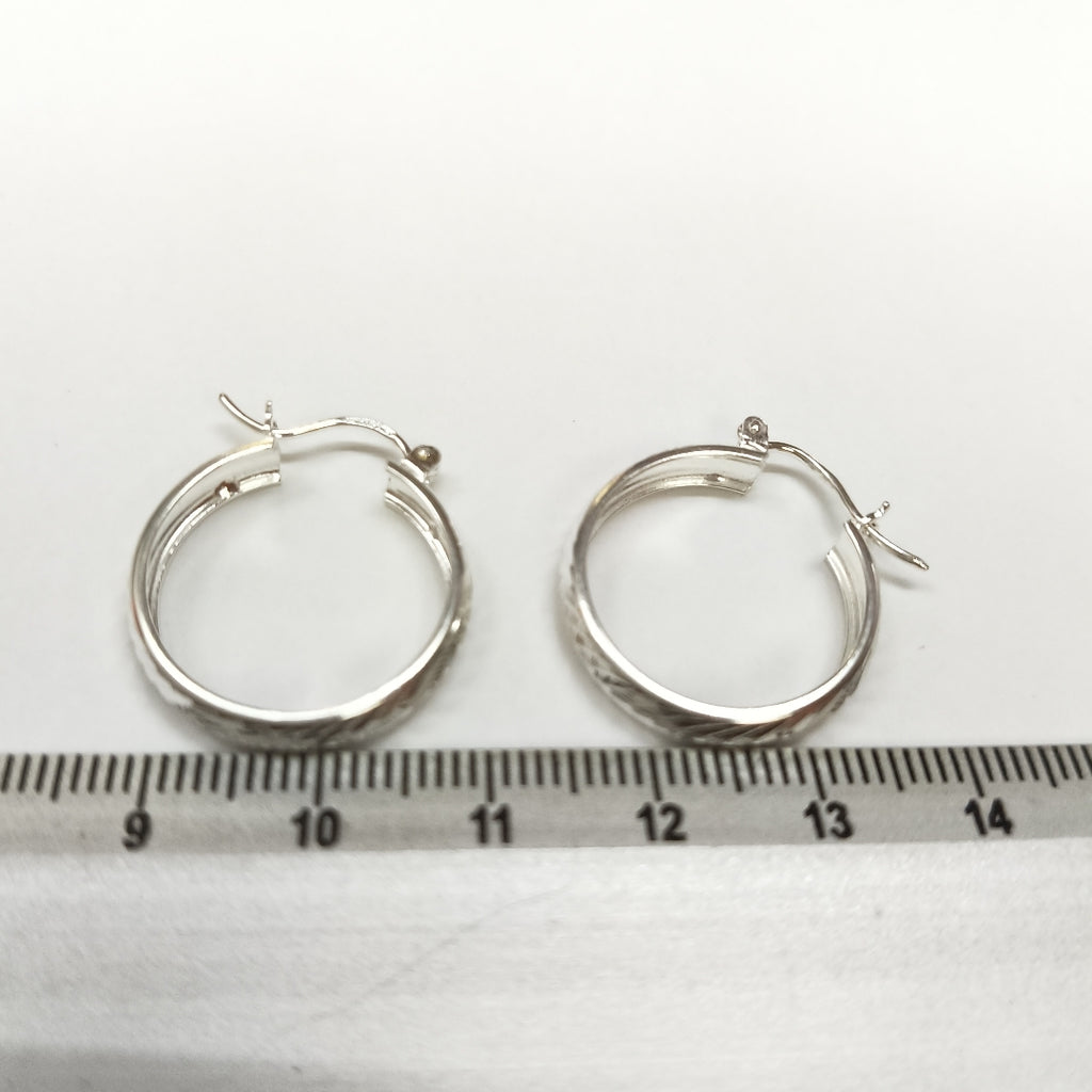PAR ARRACADAS FACETADAS PLATA .925 2.3 GR (NUEVO)