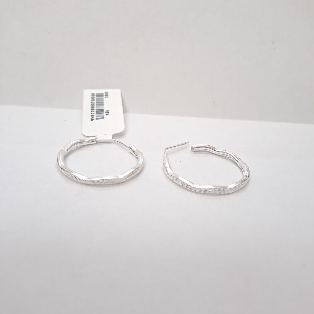 PAR ARRACADAS LABRADAS PLATA .925 2.6 GR (NUEVO)