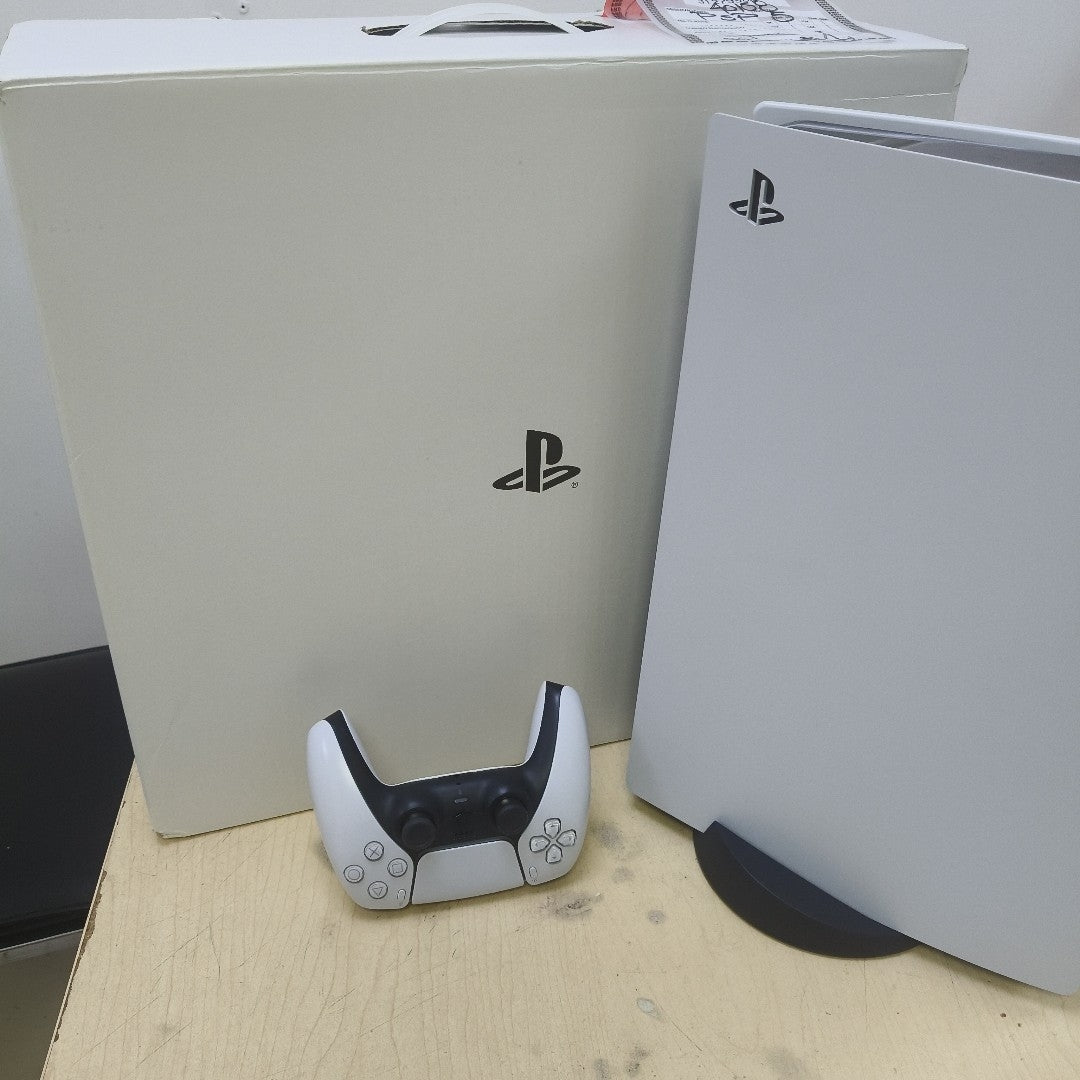 CONSOLA DE VIDEOJUEGO SONY PS5 825 SSD (SEMINUEVO)