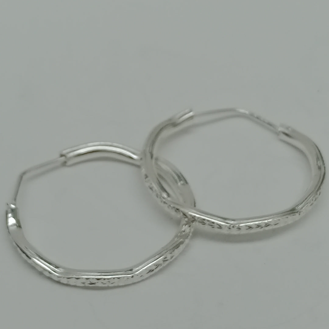 PAR ARRACADAS LABRADAS PLATA .925 2.6 GR (NUEVO)