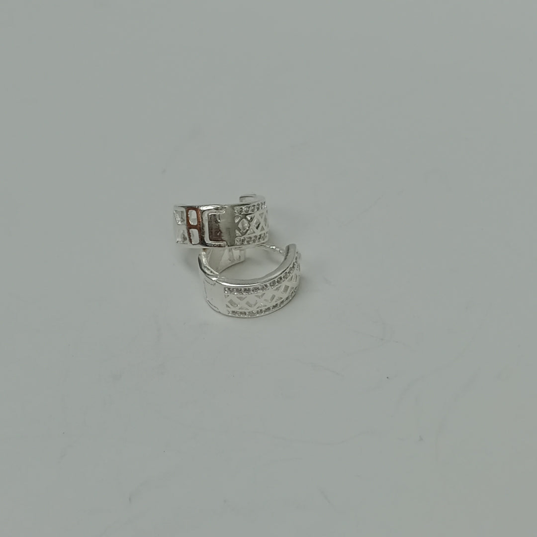 HUGGIES C/CIRCONIAS PLATA .925 2.8 GR (NUEVO)