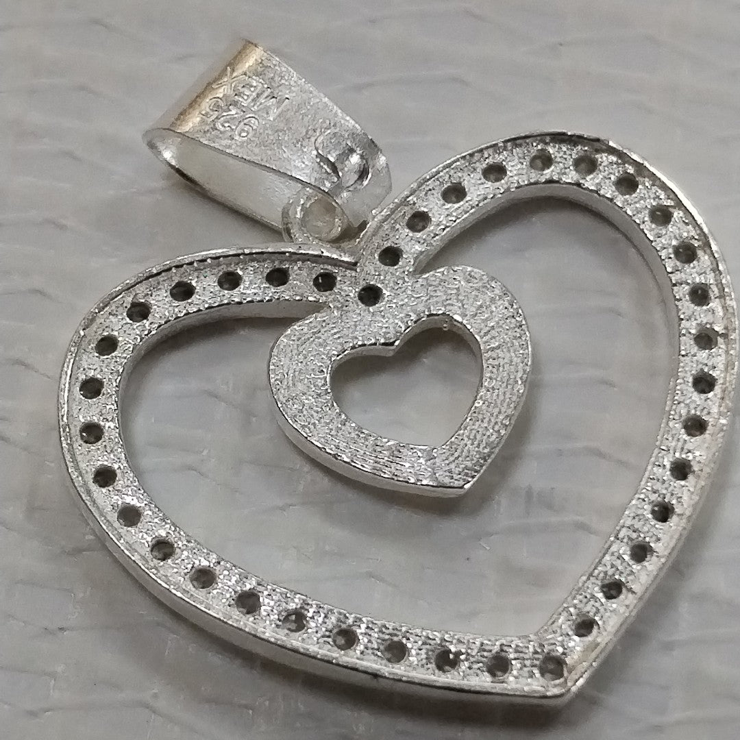 DIJE CORAZON C/CIRCONIAS PLATA .925 2.7 GR (NUEVO)