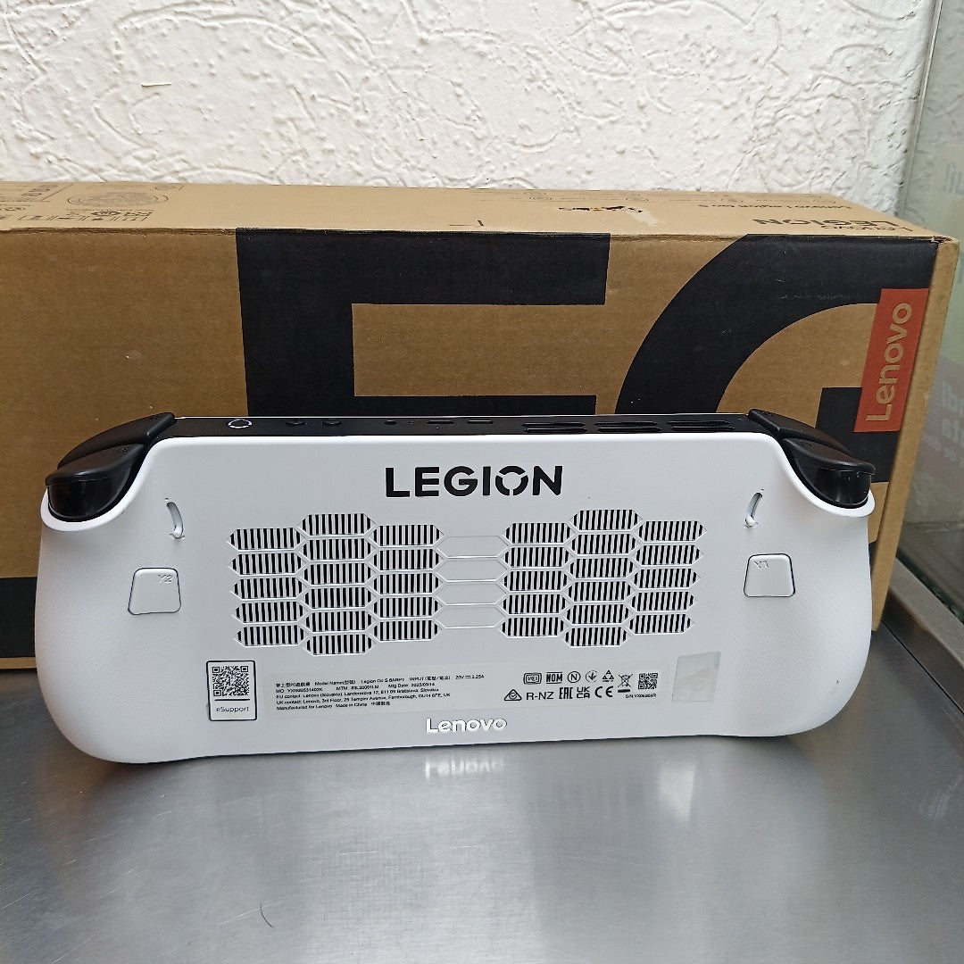 CONSOLA DE VIDEOJUEGO LENOVO LEGION GO S (2025) 512 GB SSD 16 GB RAM (SEMINUEVO)