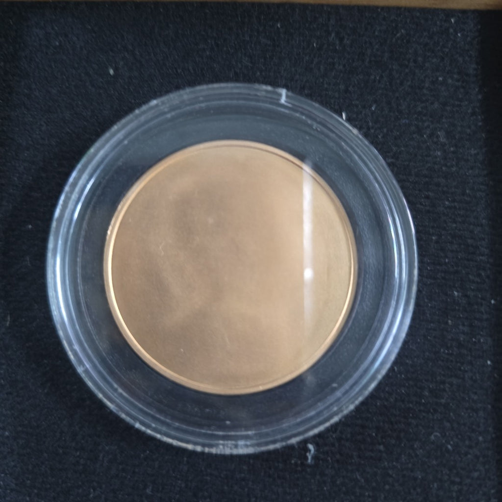 MEDALLA CONMEMORATIVA ORO 21 K 42 GRMS (SEMINUEVO)