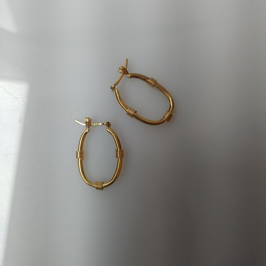 ARRACADAS PAR ORO 14 K 3.2 GRMS (SEMINUEVO)