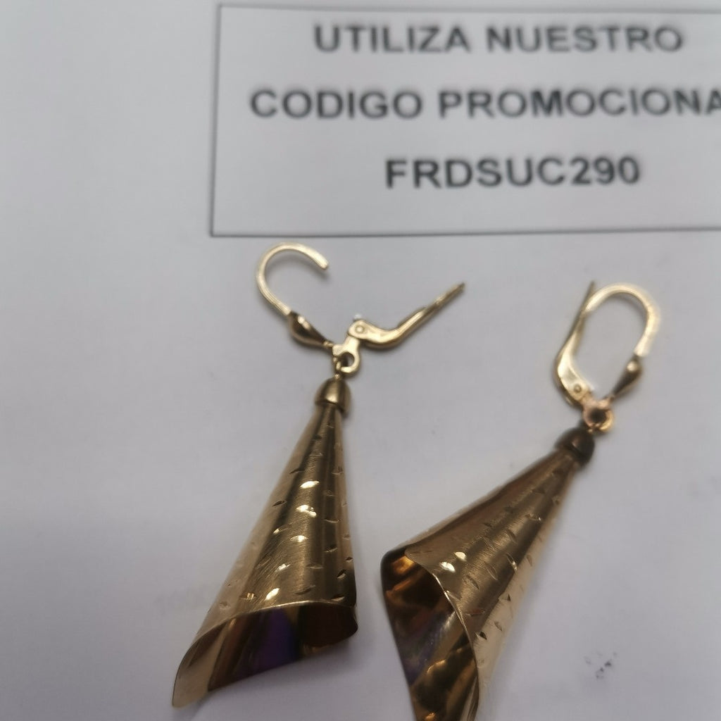 ARETES PAR ORO 14 K 3.7 GRMS (SEMINUEVO)