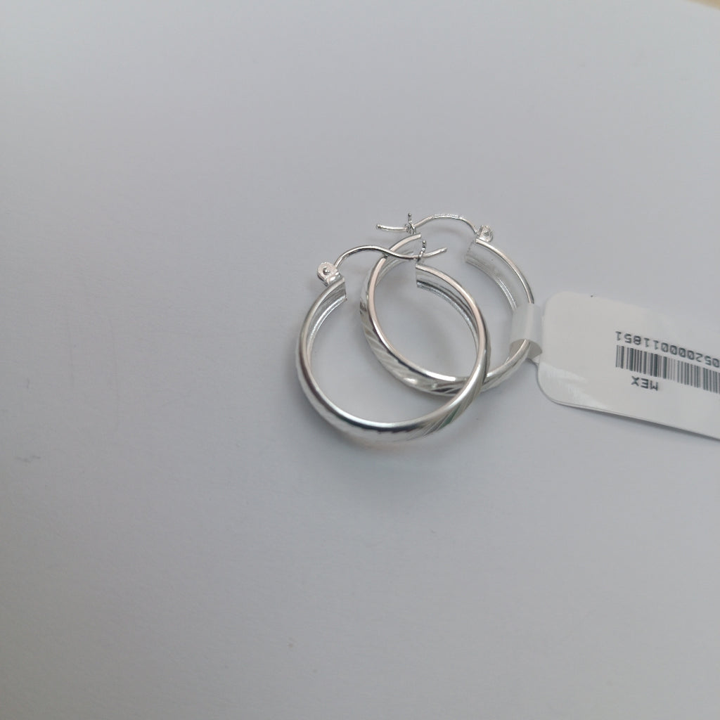 PAR ARRACADAS LABRADAS PLATA .925 2.2 GR (NUEVO)