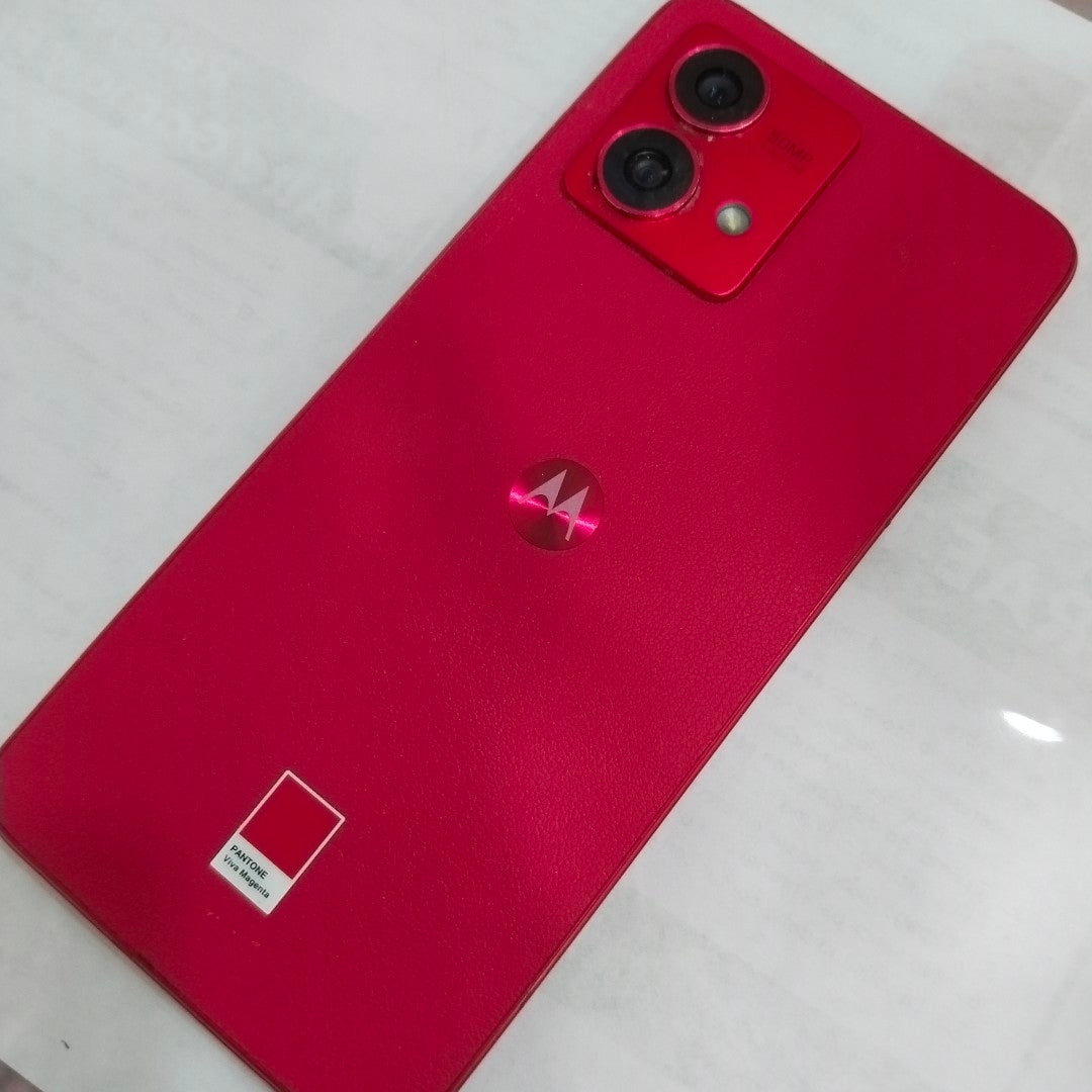 CELULAR MOTOROLA MOTO G84 XT2347-1 (2023) 256 GB 8 GB RAM (SEMINUEVO)