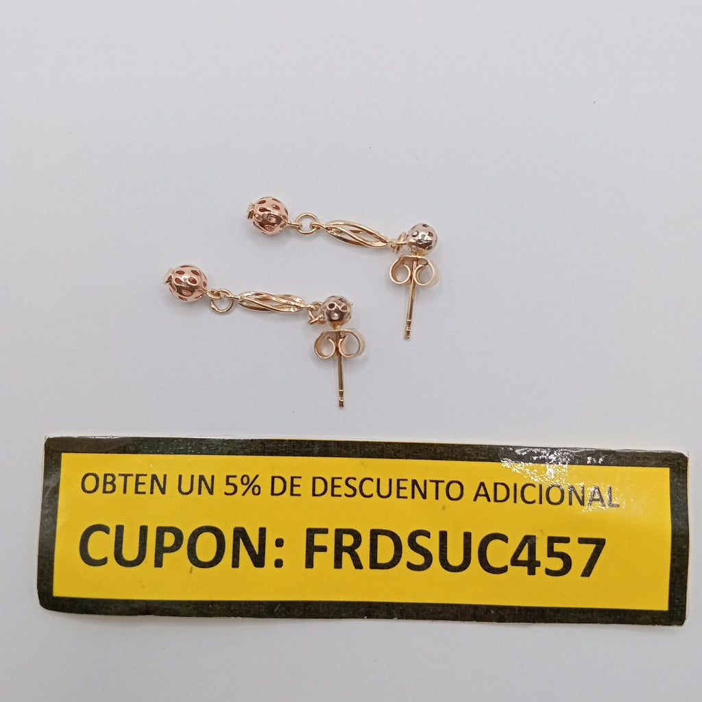 ARETES PAR ORO COMBINADO 14 K 1.5 GRMS (SEMINUEVO)