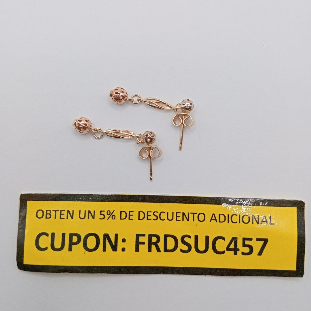 ARETES PAR ORO COMBINADO 14 K 1.5 GRMS (SEMINUEVO)