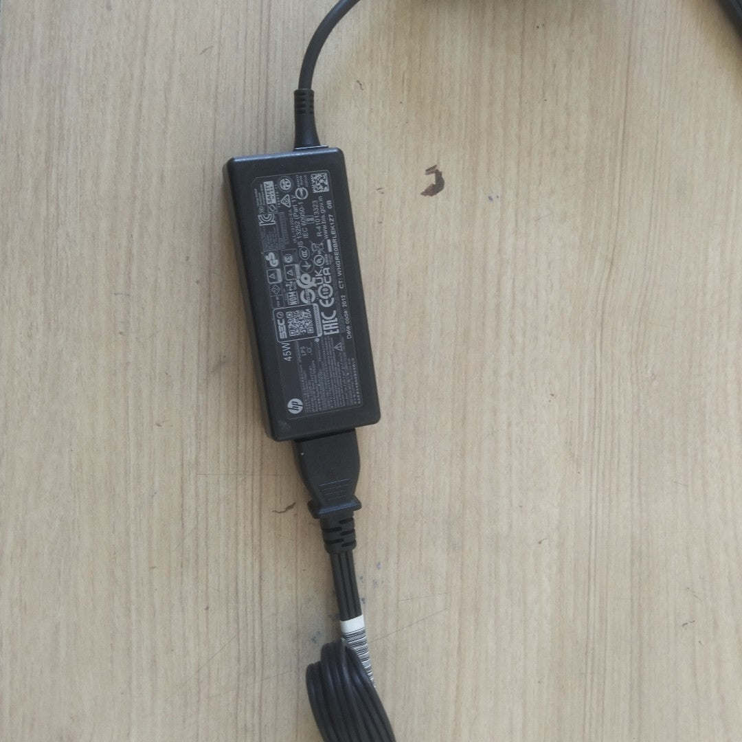 LAPTOP HP NOTEBOOK 15-DY1002LA (2025) 256 GB SSD 8 GB RAM (SEMINUEVO)