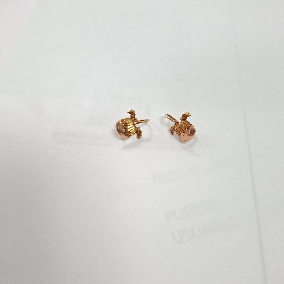 ARETES PAR ORO 14 K 0.9 GRMS (SEMINUEVO)