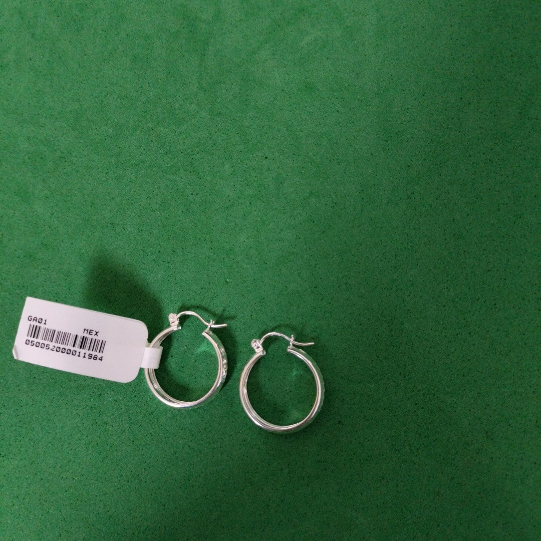 PAR ARRACADAS FACETADAS PLATA .925 2.3 GR (NUEVO)
