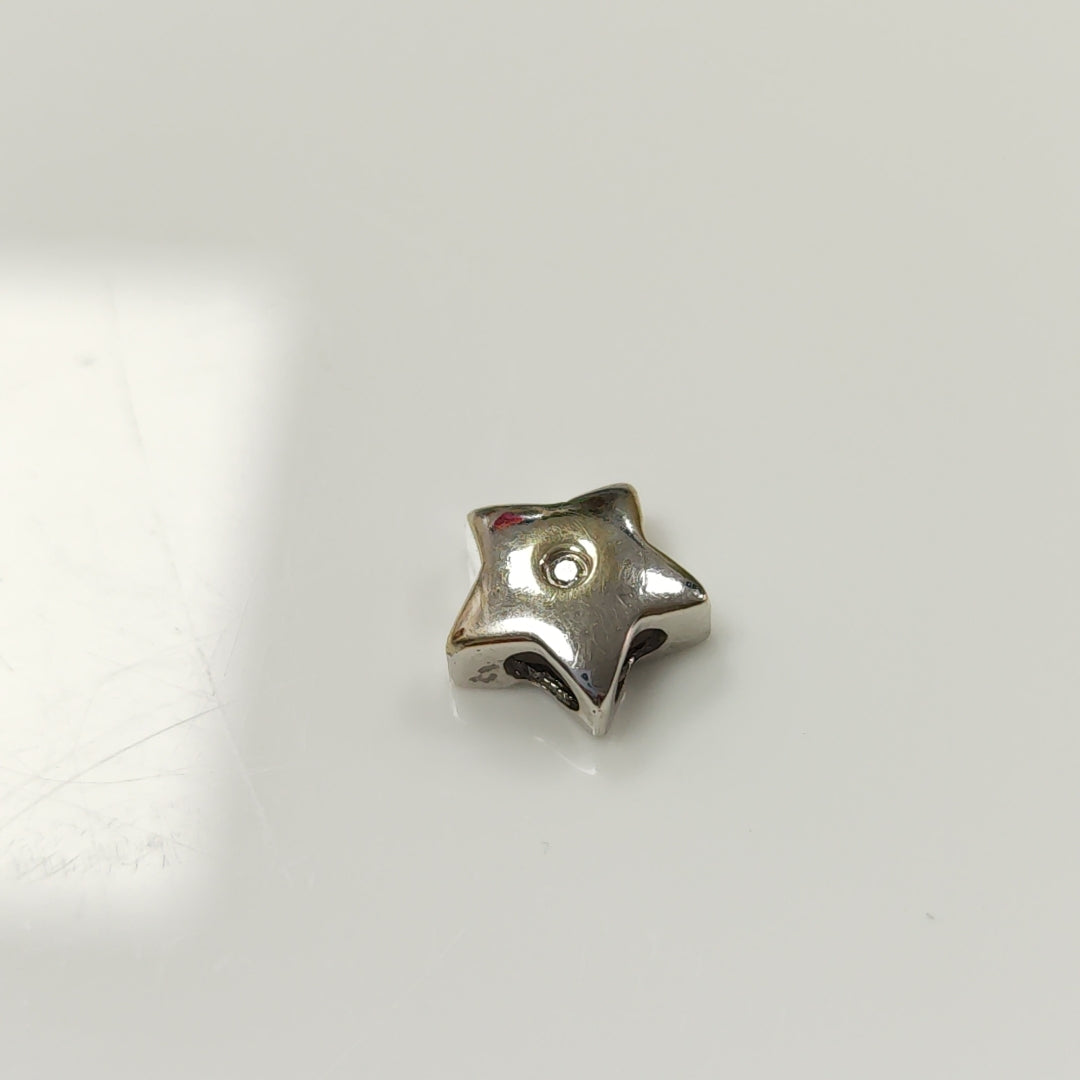 DIJE ORO 14 K 0.9 GRMS (SEMINUEVO)