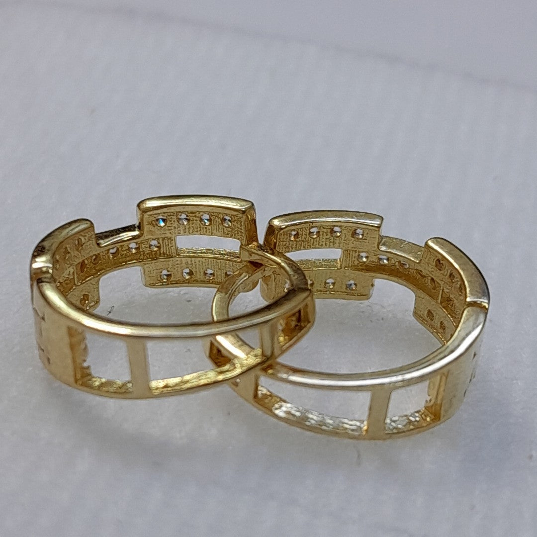 HUGGIES ORO 14K 2.3 (NUEVO)