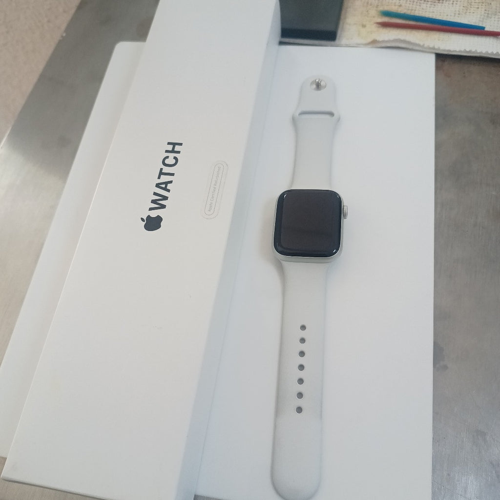 SMARTWATCH APPLE SE 2 ALUMINIO A2727 44 MM GPS + CELULAR (SEMINUEVO)