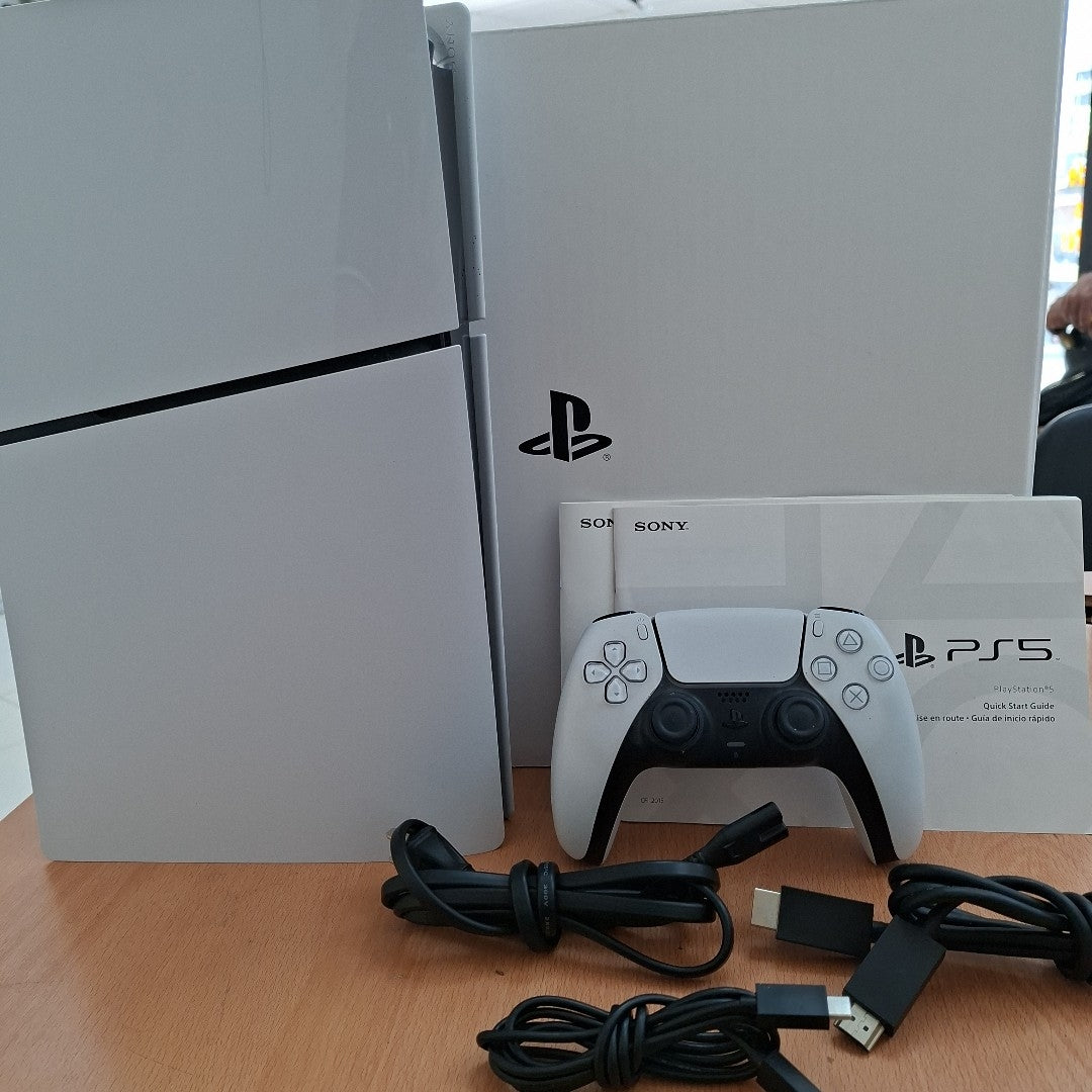 CONSOLA DE VIDEOJUEGO SONY PS5 SLIM 1 TB SSD (SEMINUEVO)