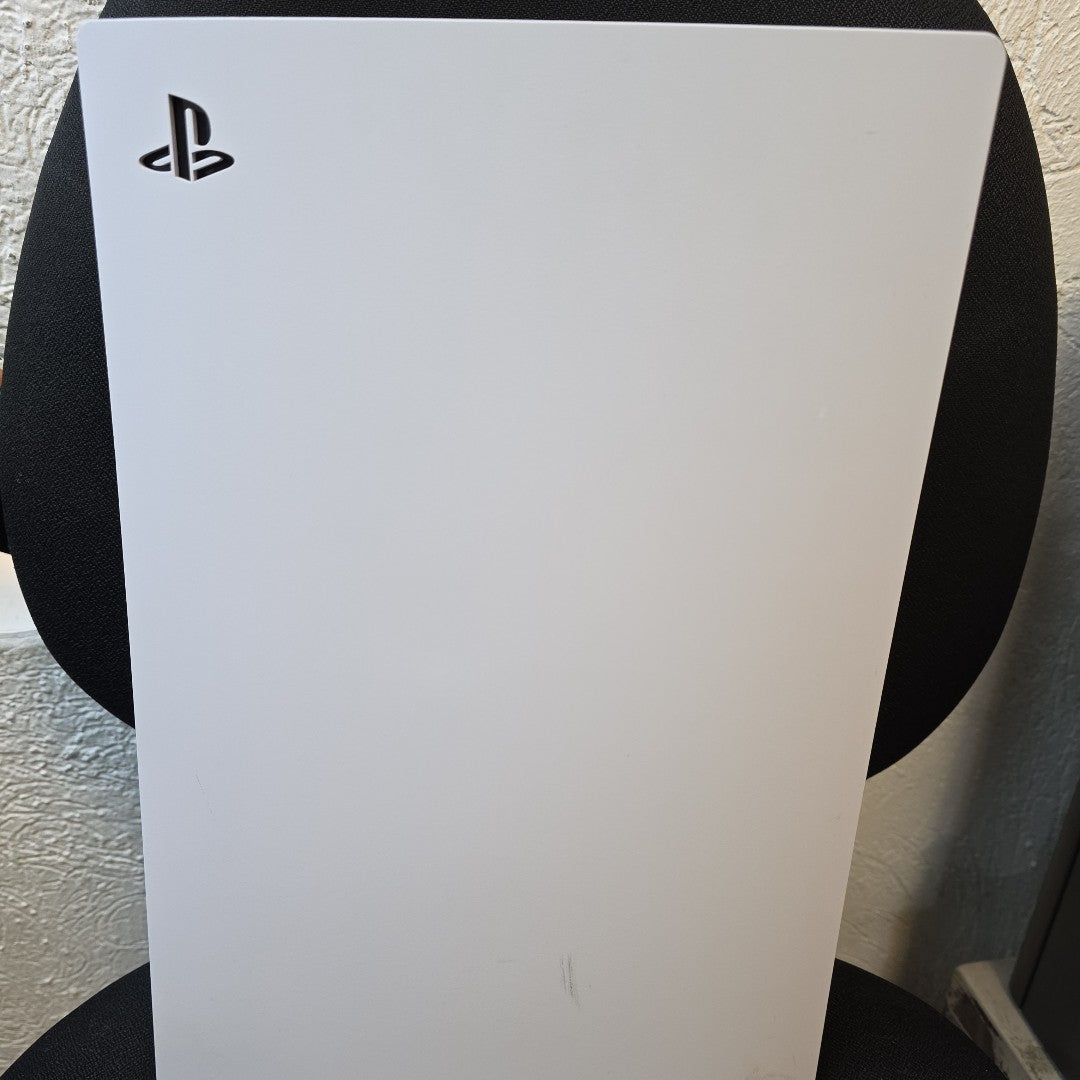 CONSOLA DE VIDEOJUEGO SONY PS5 825 SSD (SEMINUEVO)