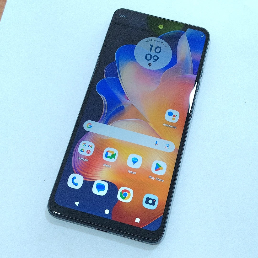 CELULAR MOTOROLA MOTO G24 XT2423-1 (2024) 128 GB 4 GB RAM (SEMINUEVO)