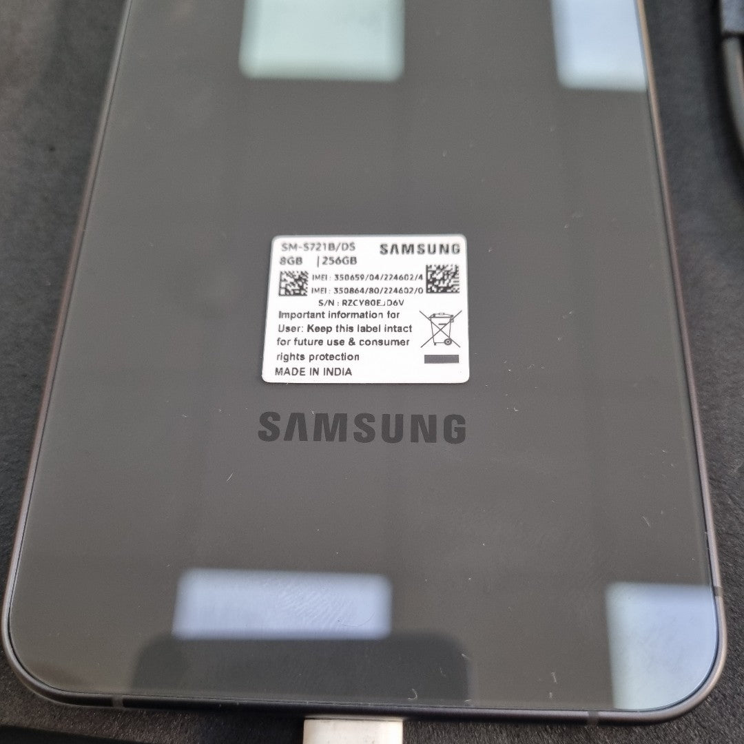 CELULAR SAMSUNG GALAXY S24 FE SM-S721B 256 GB 8 GB RAM (SEMINUEVO)