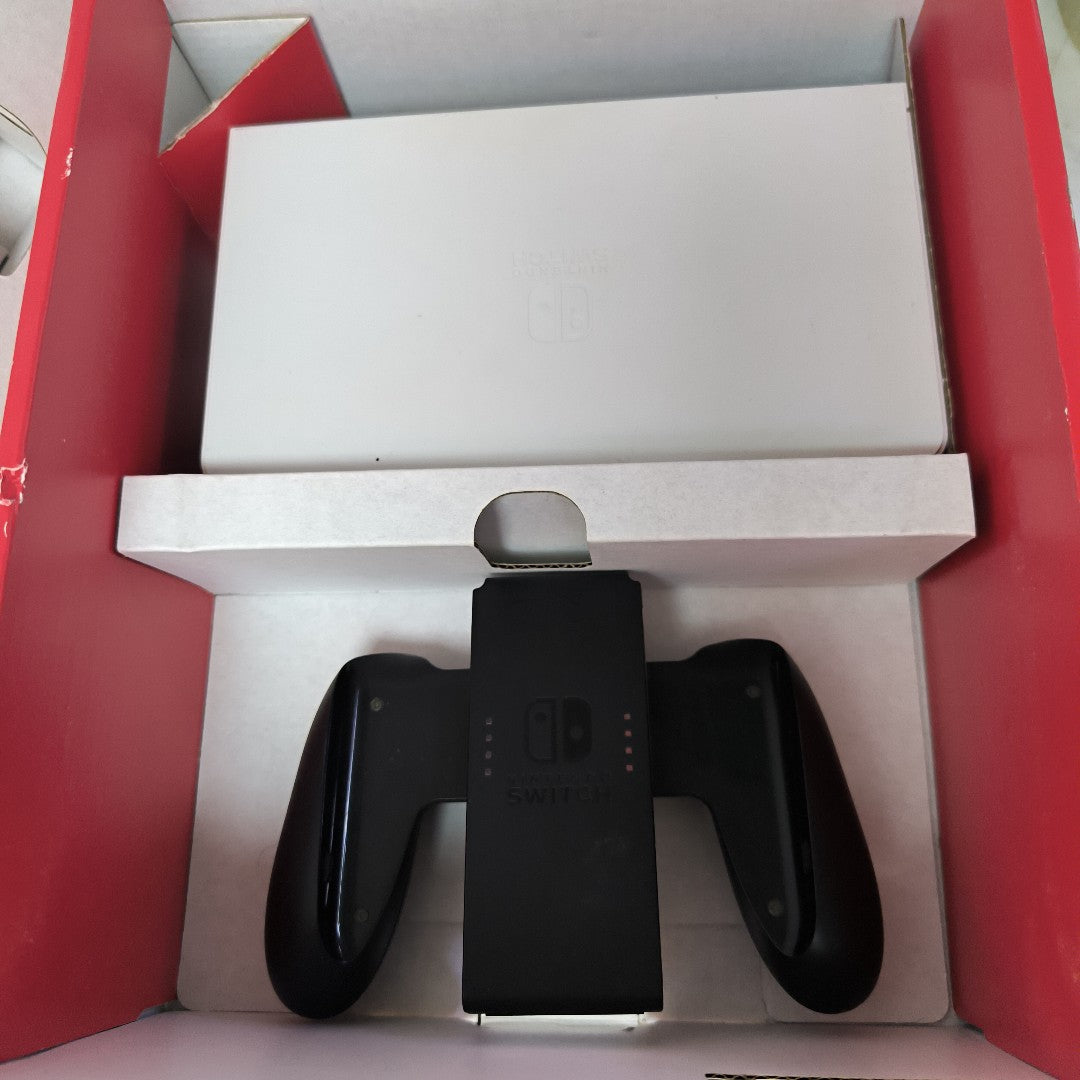 CONSOLA DE VIDEOJUEGO NINTENDO SWITCH OLED 64 GB (SEMINUEVO)