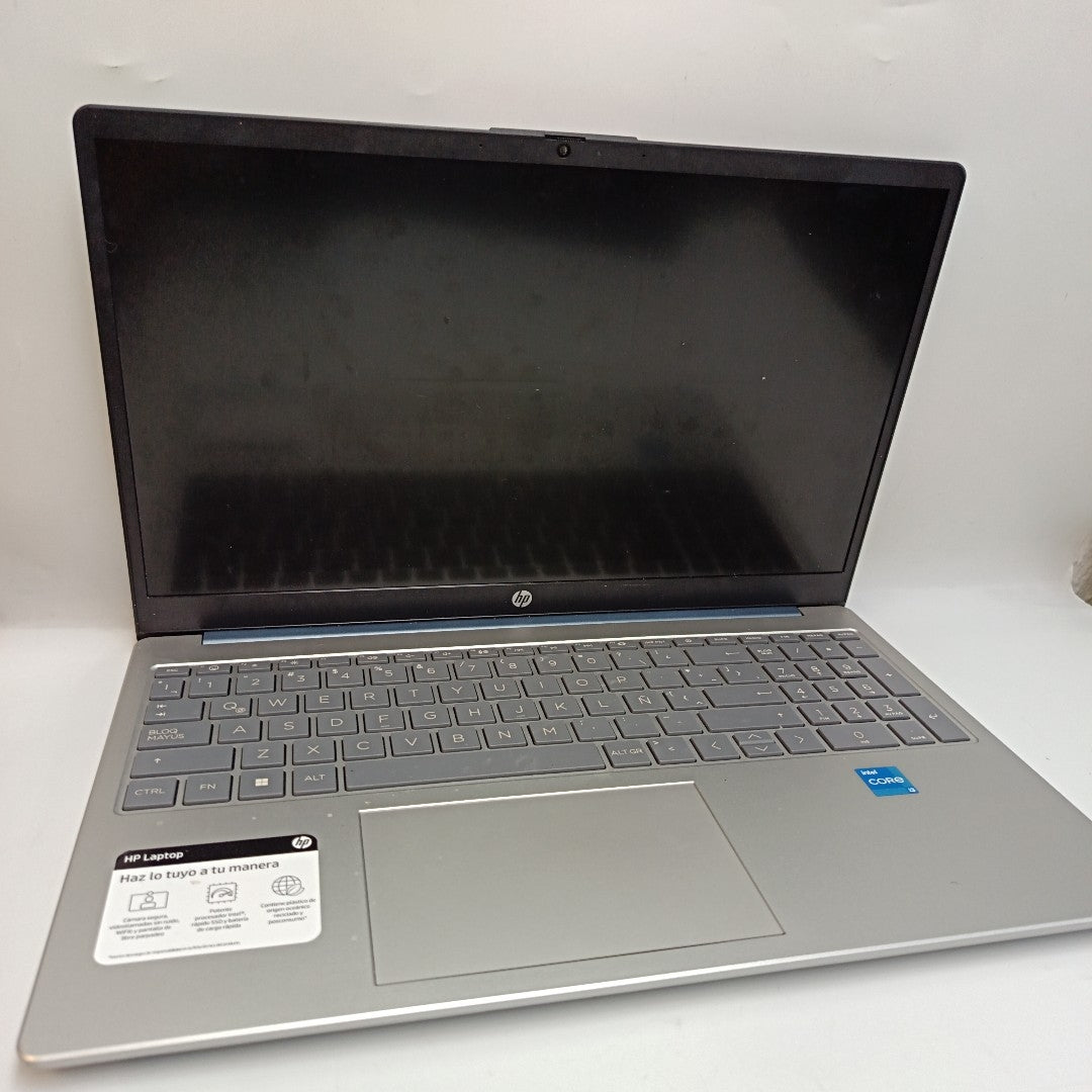 LAPTOP HP 15-FD0026LA (2024) 512 GB SSD 8 GB RAM (SEMINUEVO)