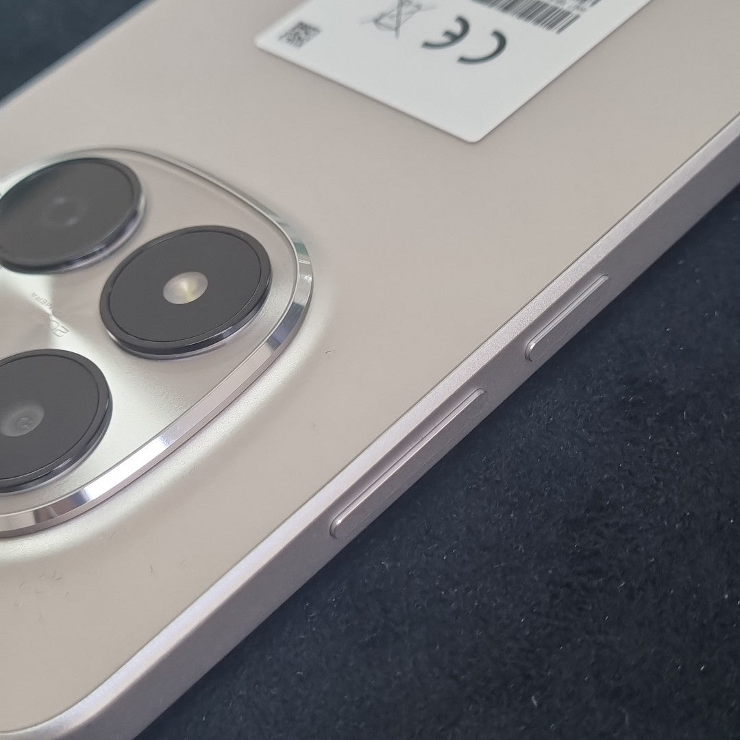 CELULAR XIAOMI REDMI NOTE 15 PRO 5G 25080RABDG (2026) 512 GB 8 GB RAM (SEMINUEVO)