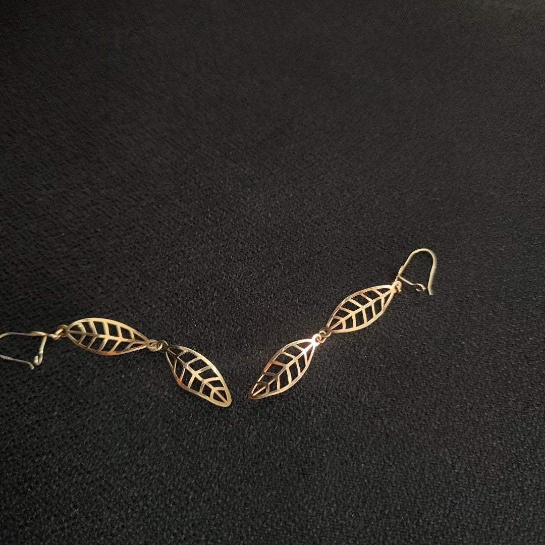 ARETES PAR ORO 10 K 2.3 GRMS (SEMINUEVO)