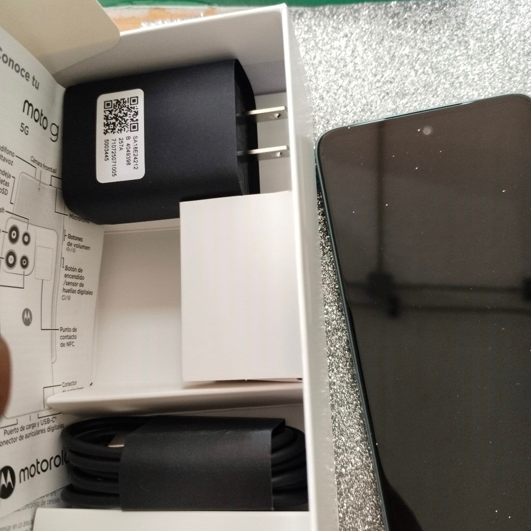 CELULAR MOTOROLA MOTO G56 5G XT2529-1(2025) 256 GB 8 GB RAM (SEMINUEVO)